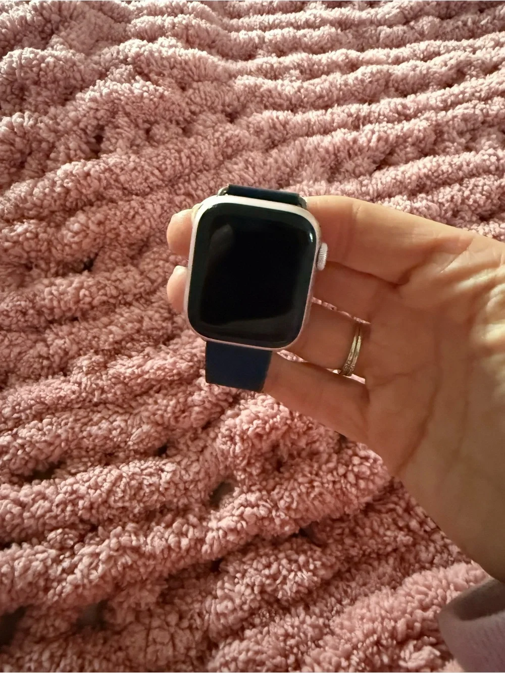 Apple Watch Series 9 41mm Pink Aluminum GPS with Nike Midnight Navy Woven Band